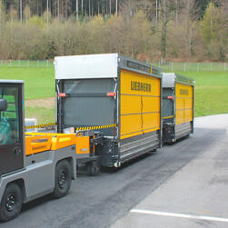 Outdoor tugger train IT800