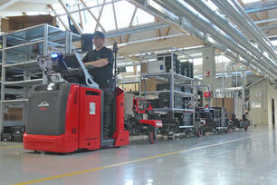 FT510 indoor tugger train